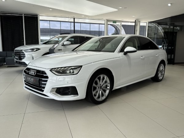 Audi A4 Limousine